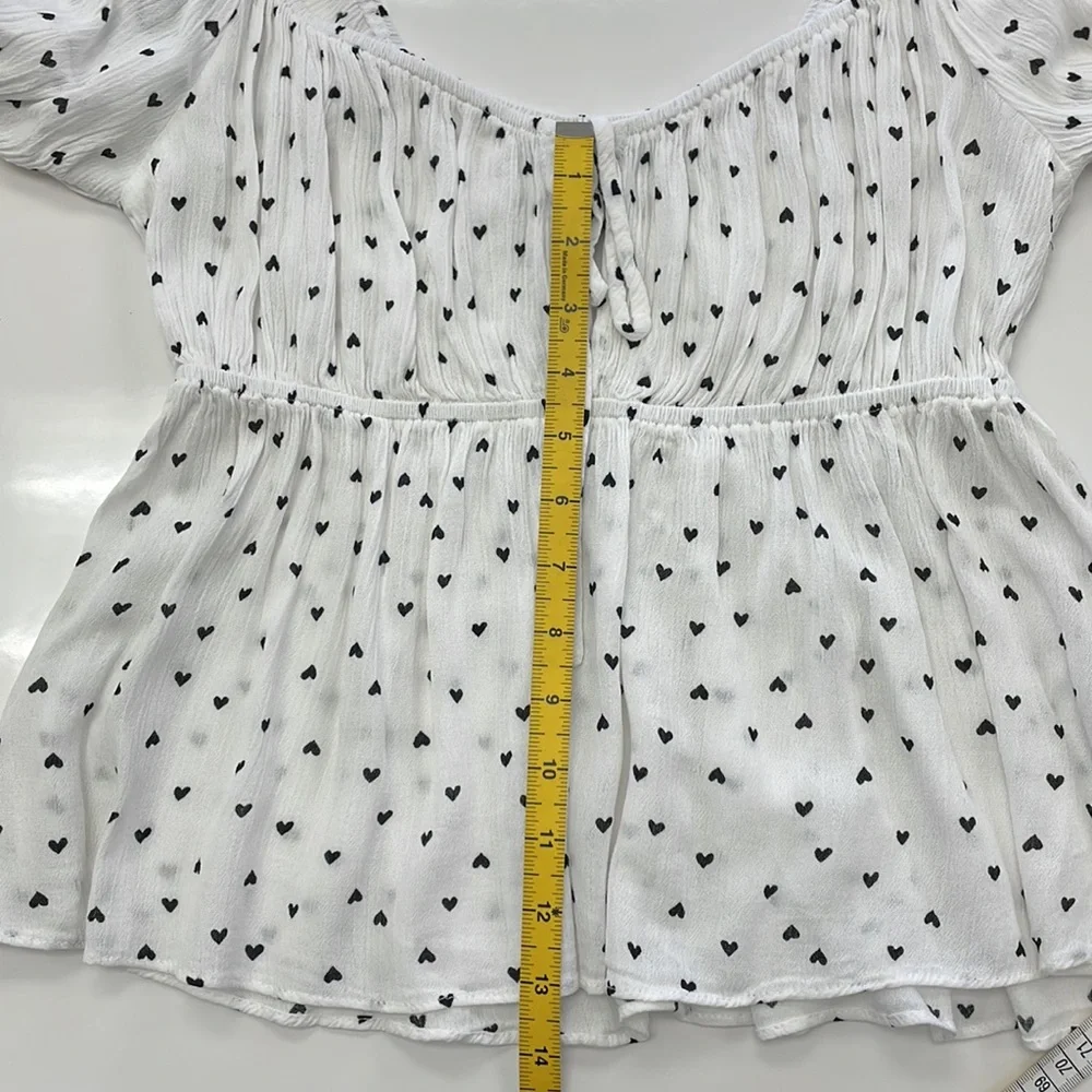 White/ Black Heart Puff Sleeve Top - Picture 8 of 15